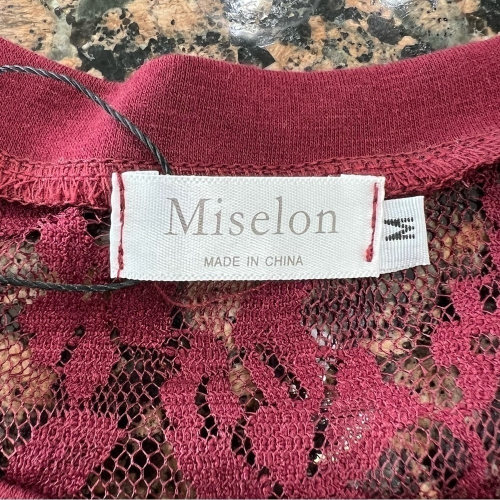 NWT Miselon Lace Detail Top With Bell Sleeves Burgundy Size Medium - Picture 4 of 11
